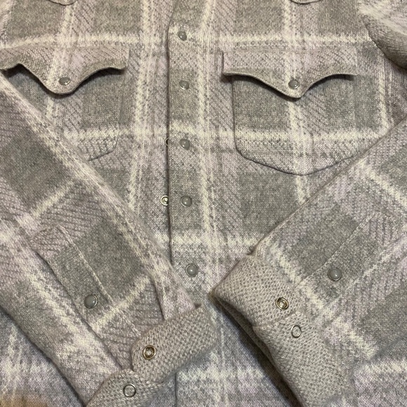 Cashmere snap button up western style checkered plaid sweater. Sz 4 - Picture 8 of 16